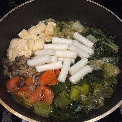 和風味のトッポギ寄せ鍋を作りたく、レシピを使わせていただきました。とても美味しかったです！